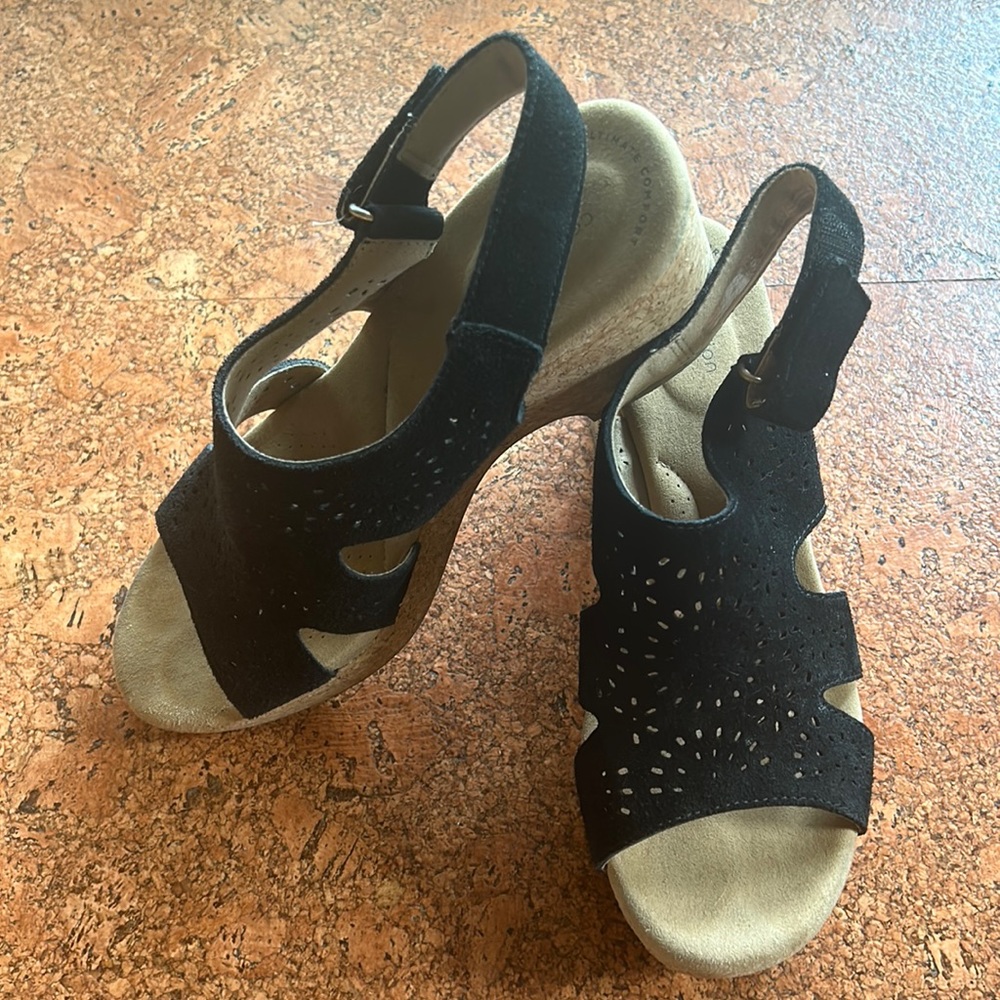 Clark’s Collection Black Wedges (9)